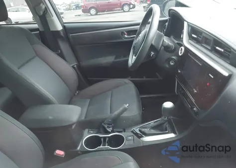 2017 Toyota Corolla Le z USA, uszkodzony, nr VIN 5YFBURHE0HP720630